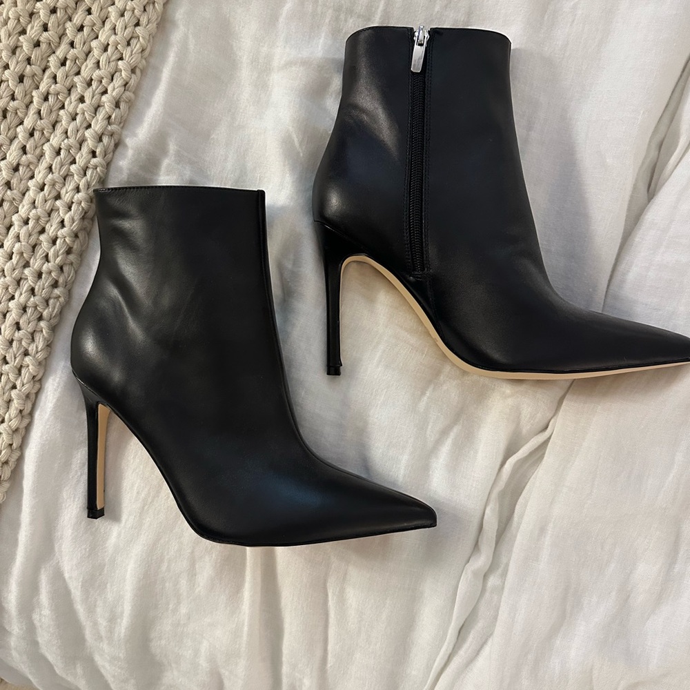 Nine West Black Heeled Booties